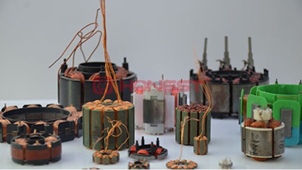 怎樣選擇合適的電機繞線機設備？